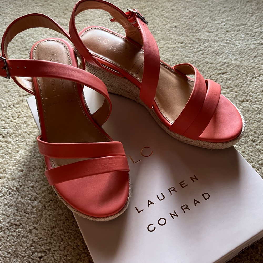 Lauren Conrad Spearmint Coral Wedge